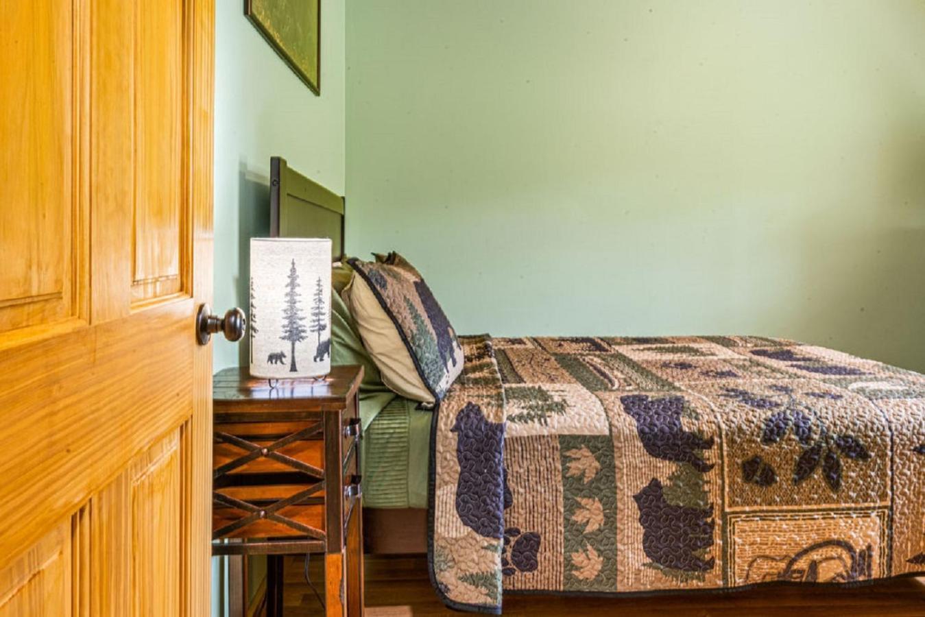 Brand New Tiny Cabin! A Bearly Adventure Sevierville Zewnętrze zdjęcie