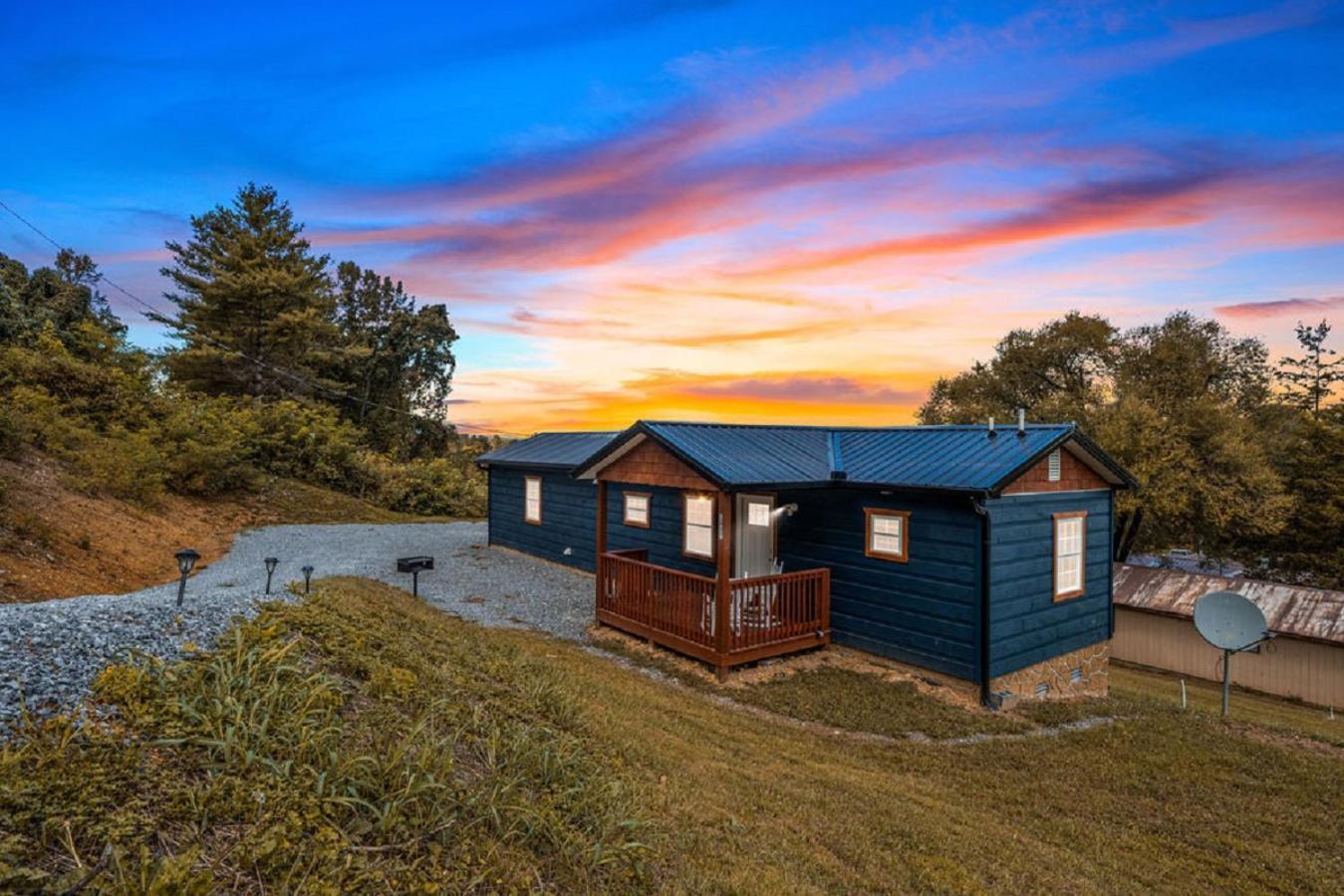 Brand New Tiny Cabin! A Bearly Adventure Sevierville Zewnętrze zdjęcie